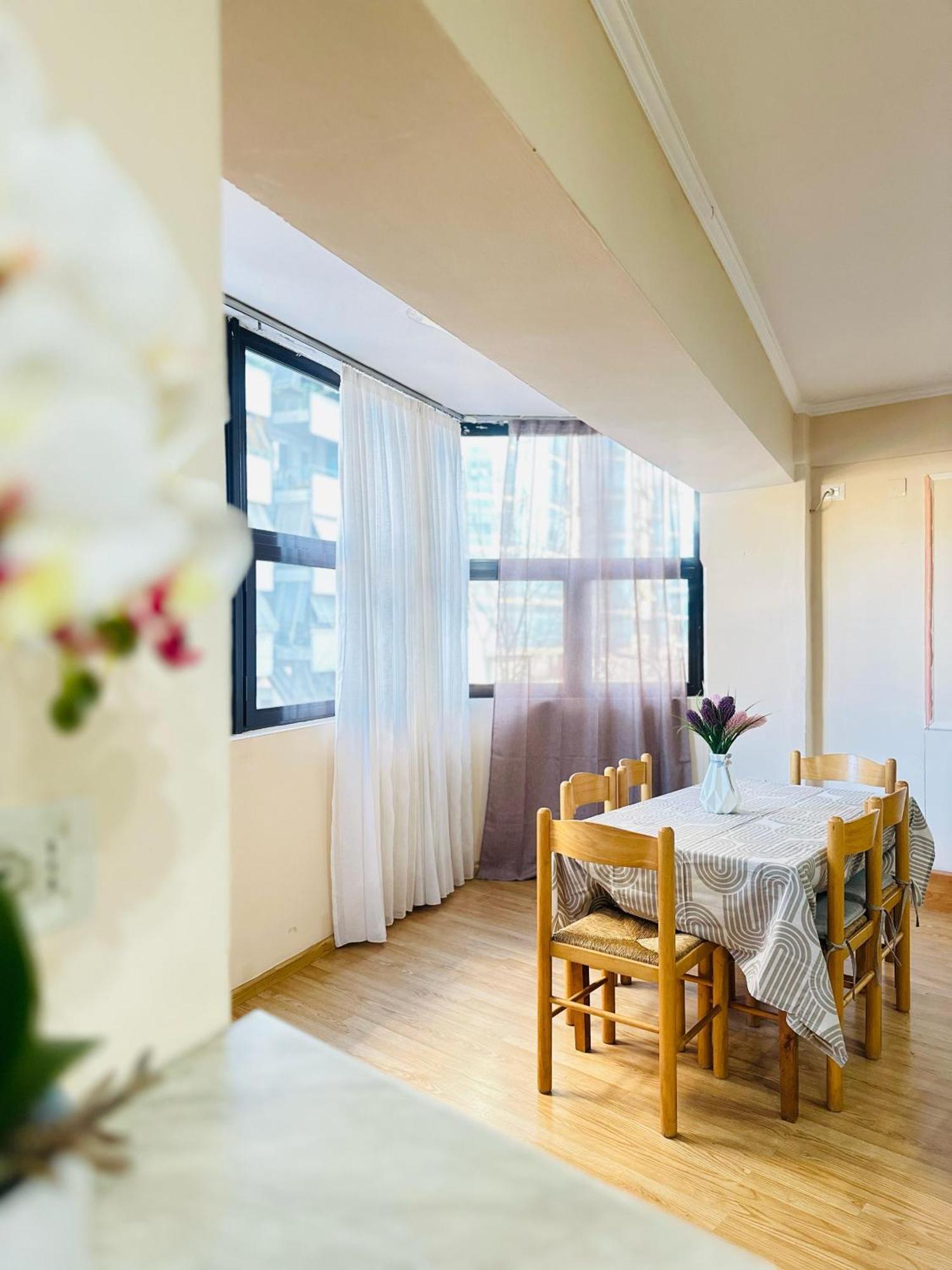 Appartamento Duplex Apartment-balcony-city Center -7 Guests